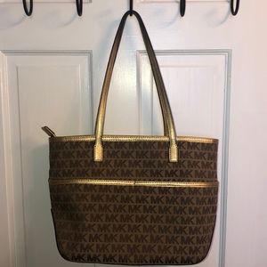 Michael kors purse
